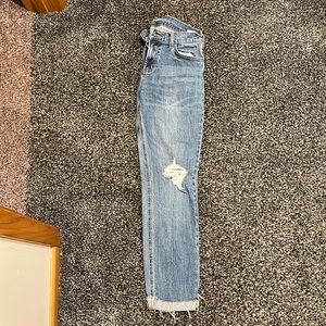 Old Navy Boyfriend Jean: Size 4